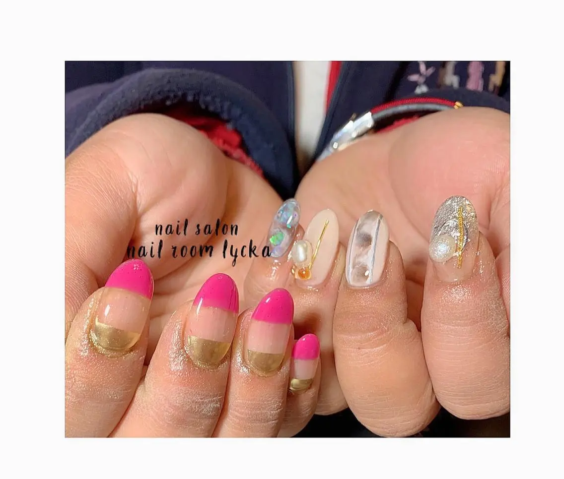 ネイル フラワーネイル ジェルネイル ミラーネイル ニュアンスネイル パラジェル ネイルルームリッカ 𝐦𝐚𝐲𝐮のネイルデザイン