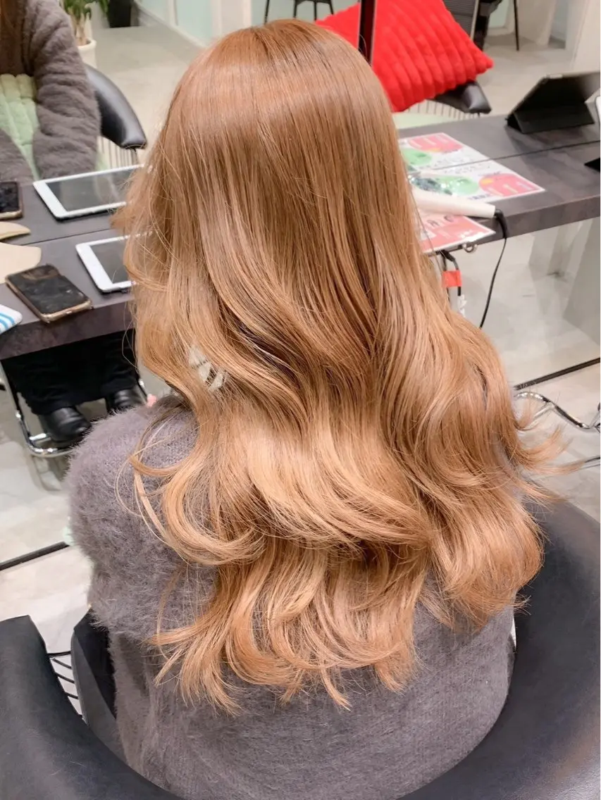 ロング カラー 🍏レイヤーカット/ ブリーチ to-kiのヘアスタイル