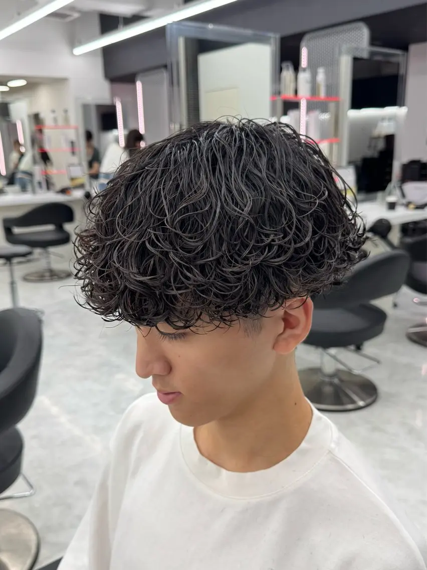 パーマ メンズ カット パーマ ツイスパ/シャドウ MANARUのヘアスタイル
