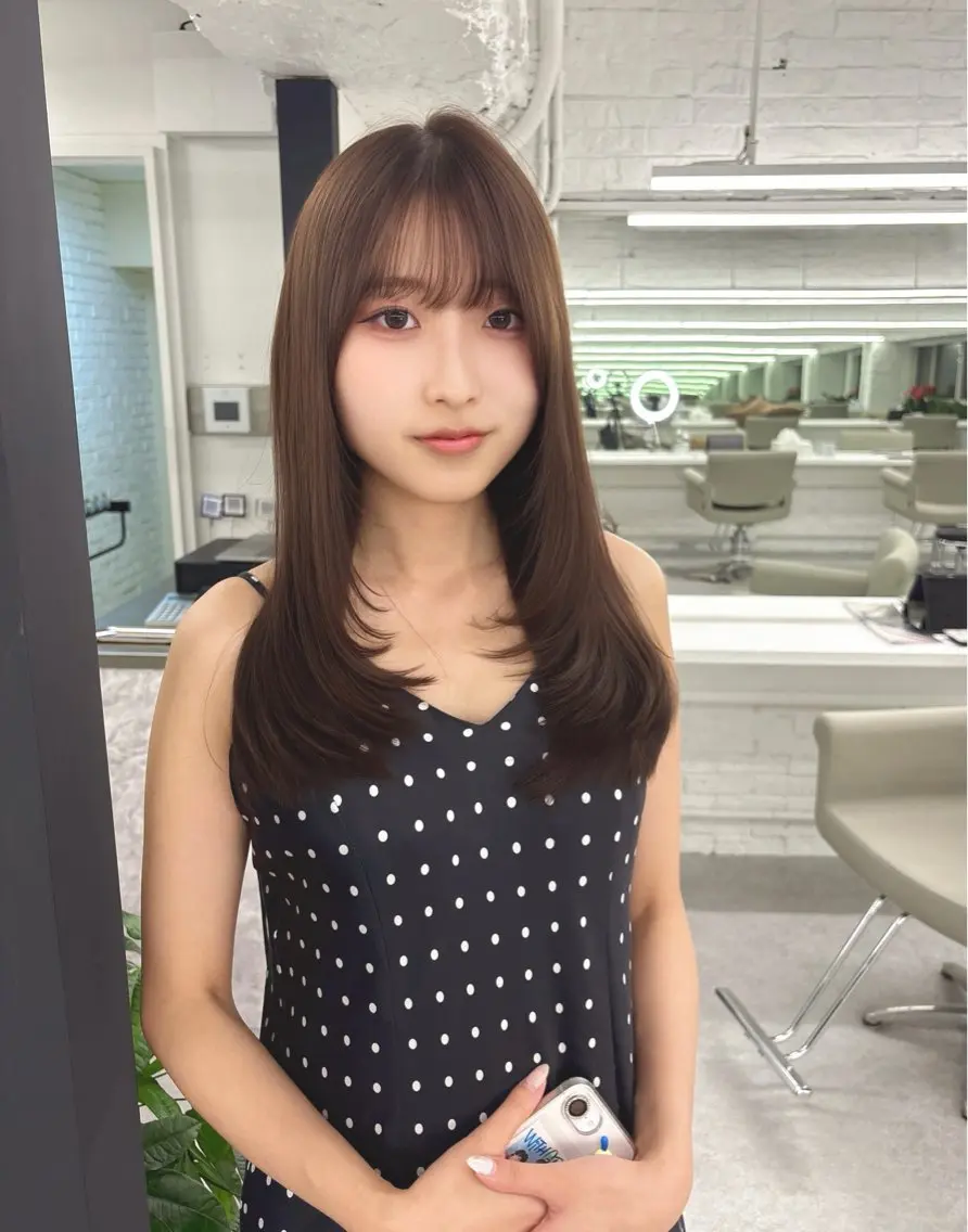 ミディアム カラー ヘアアレンジ ケアカラー 透明感カラー 顔まわりレイヤー 髪質改善 韓国風ヘア カット ヘアカラー トリートメント ヘッドスパ ヘアセット ✨綺麗が続くカット ✨/星野六三四のヘアスタイル
