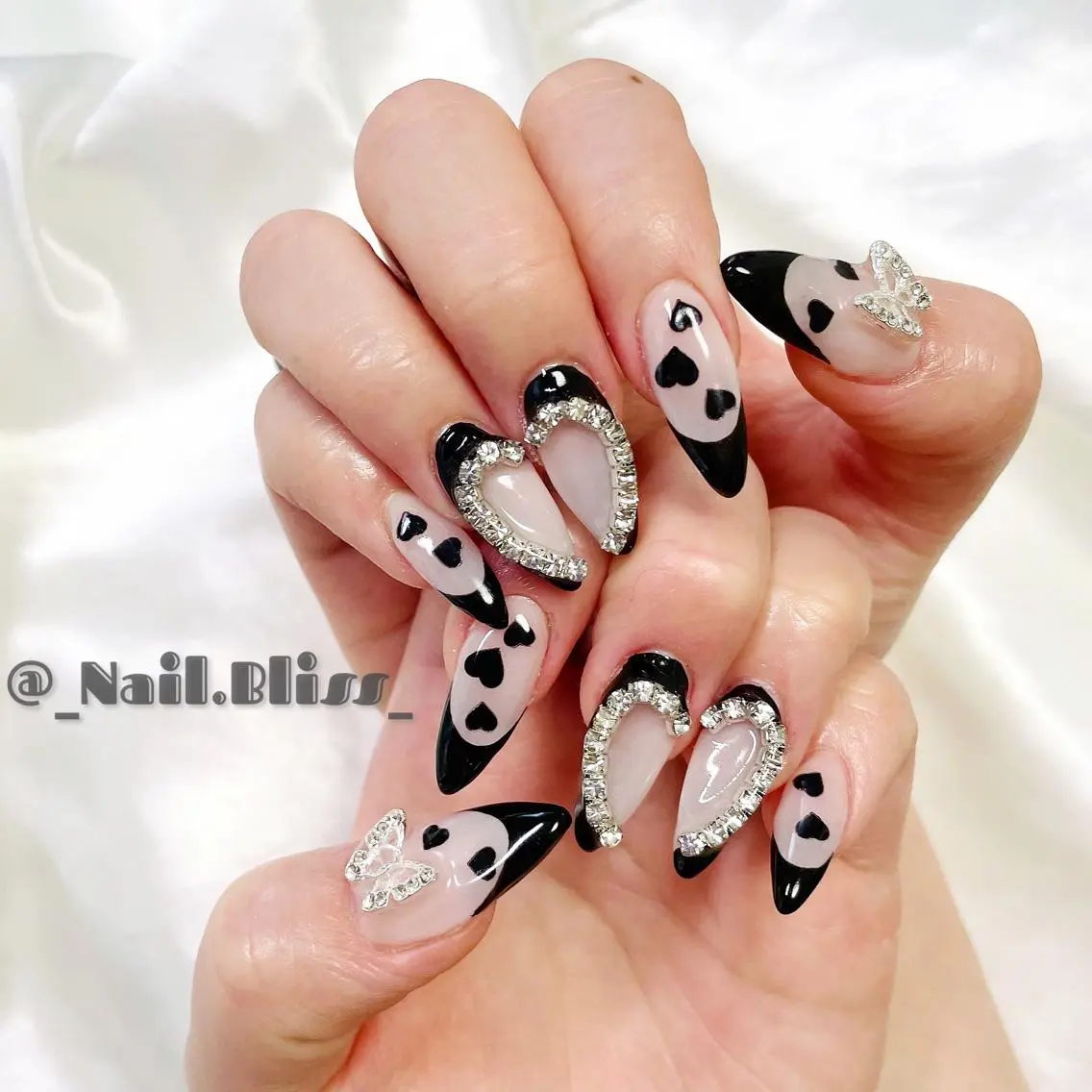 ネイル ハート ハンドネイル NAIL BLISSのネイルデザイン