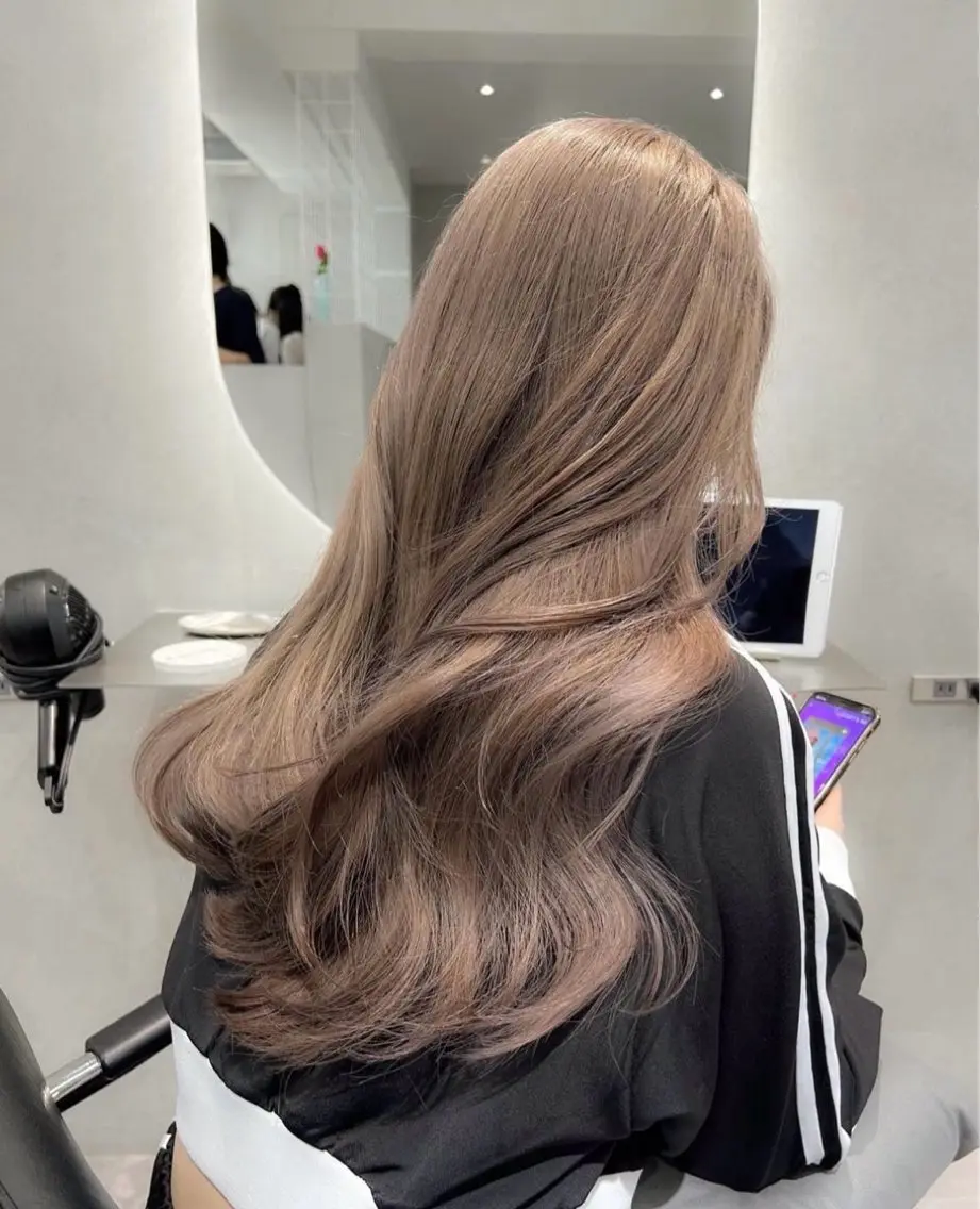 カラー saho😶️️꙳⟡ ミルクティーベージュのヘアスタイル