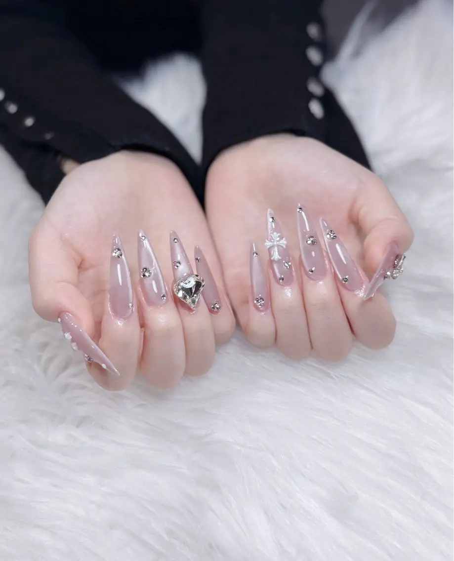 ネイル アートネイル オーロラネイル ジェルネイル 韓国ネイル ロングネイル ハンドネイル Nichi Nailsのネイルデザイン