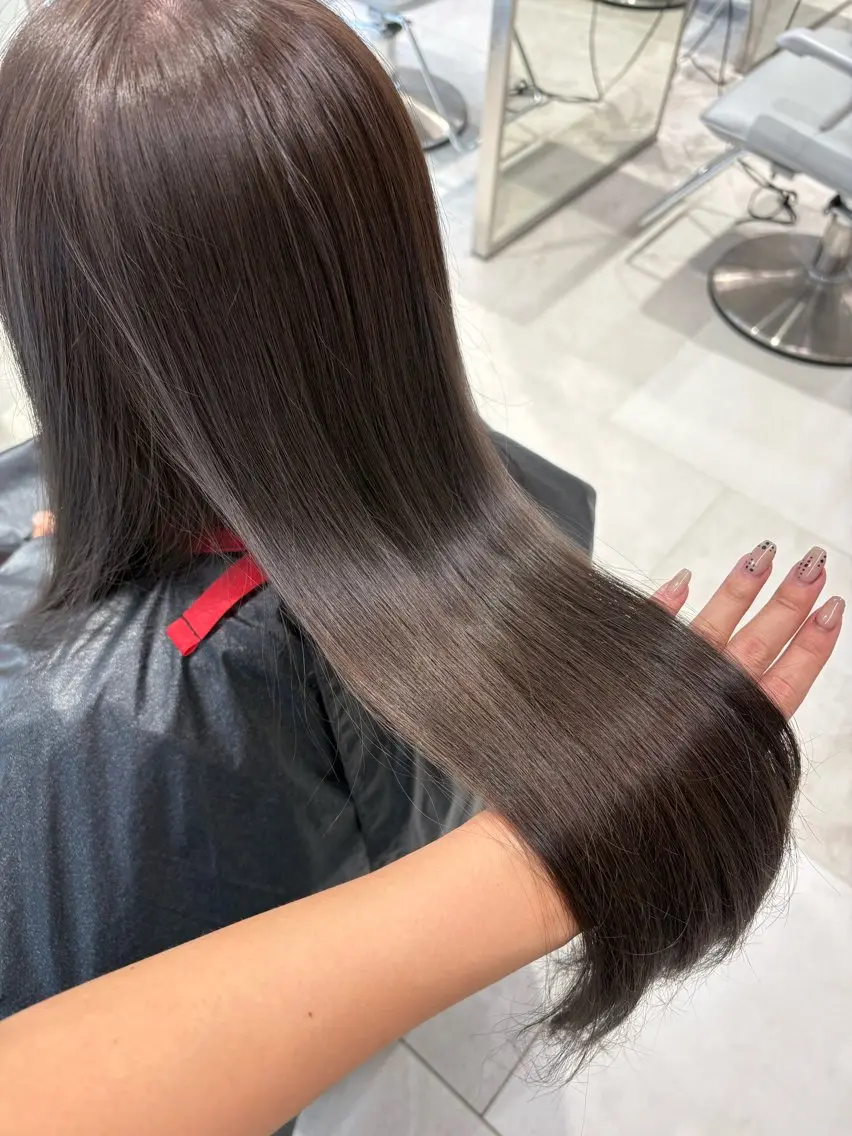 セミロング カラー ダブルカラー グレージュ カット ヘアカラー 海外レイヤー /NAGISAのヘアスタイル