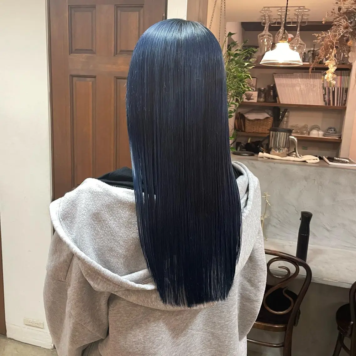 ロング カラー ブルーカラー ネイビーカラー 谷澤 朋佳のヘアスタイル