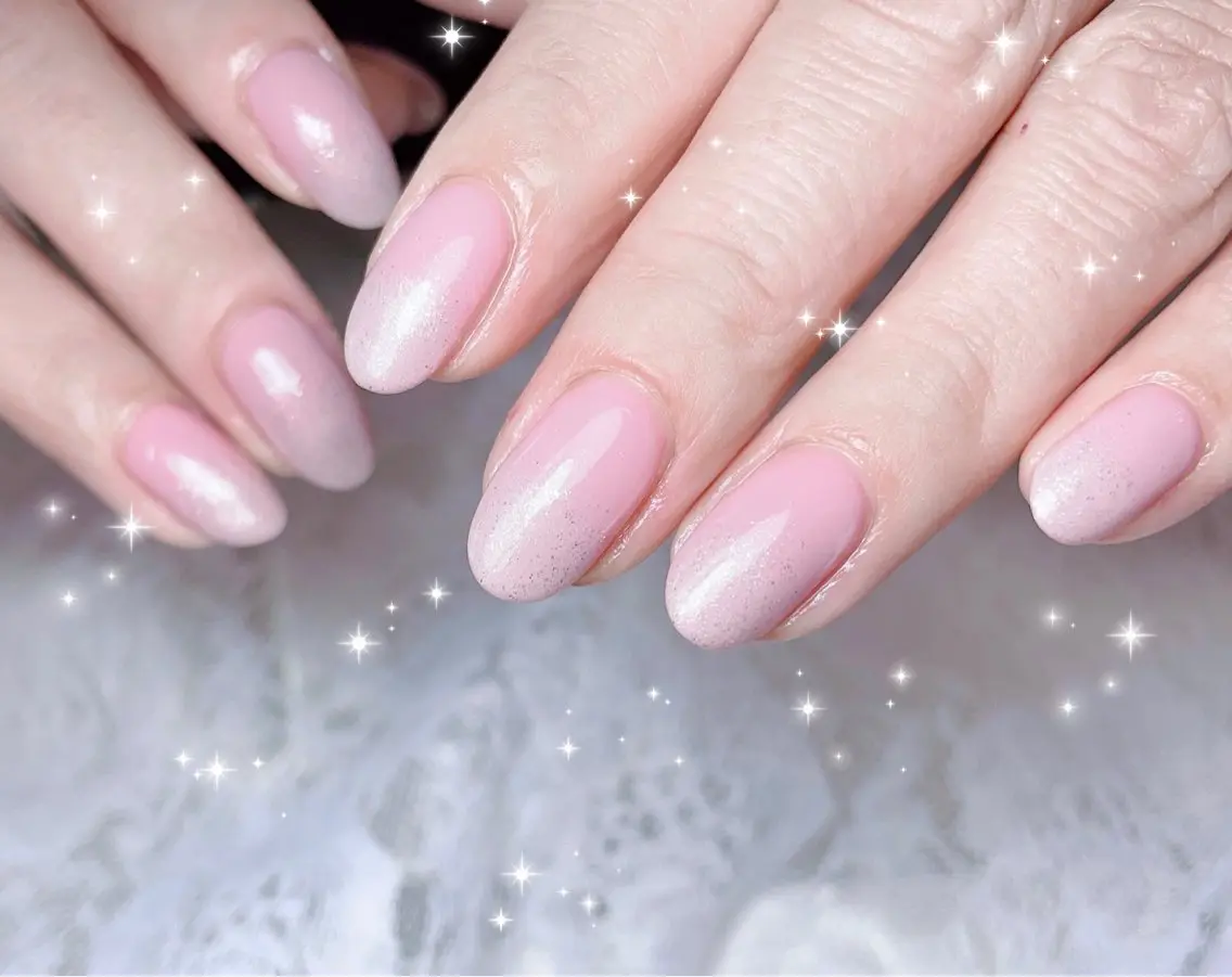 ネイル グラデーション ピンク ハンドネイル FLARE NAIL フレアネイルのネイルデザイン