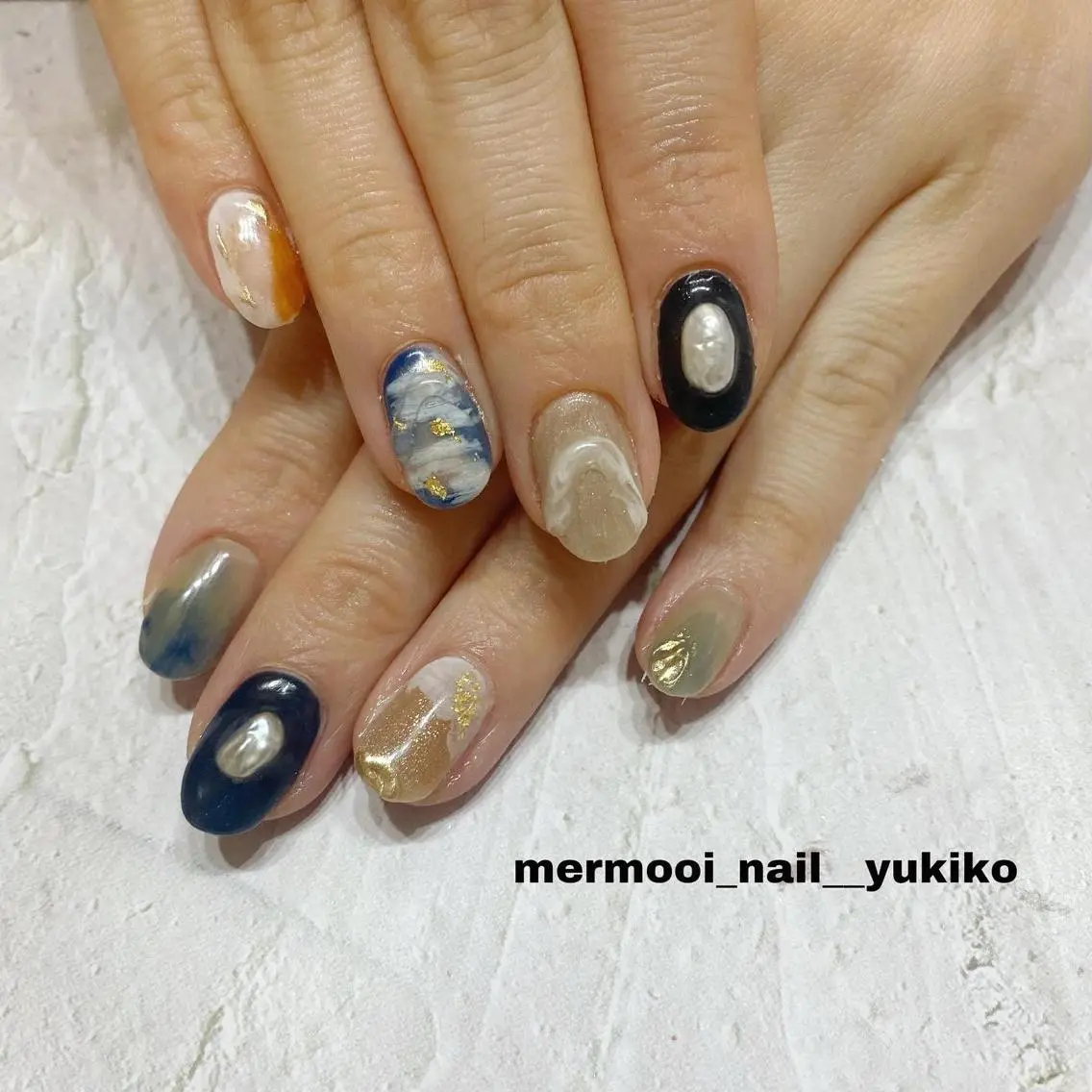 ネイル 韓国ネイル マグネットネイル ミラーネイル ニュアンスネイル ぷっくりネイル mermooi nailのネイルデザイン