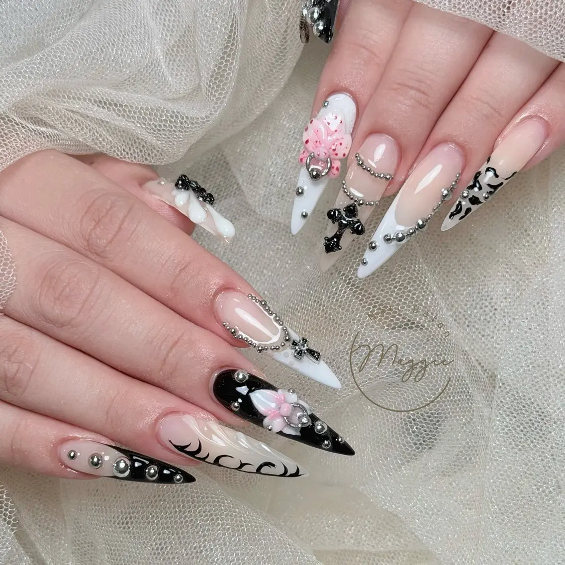 ネイル Maggie Nails🦋のネイルデザイン