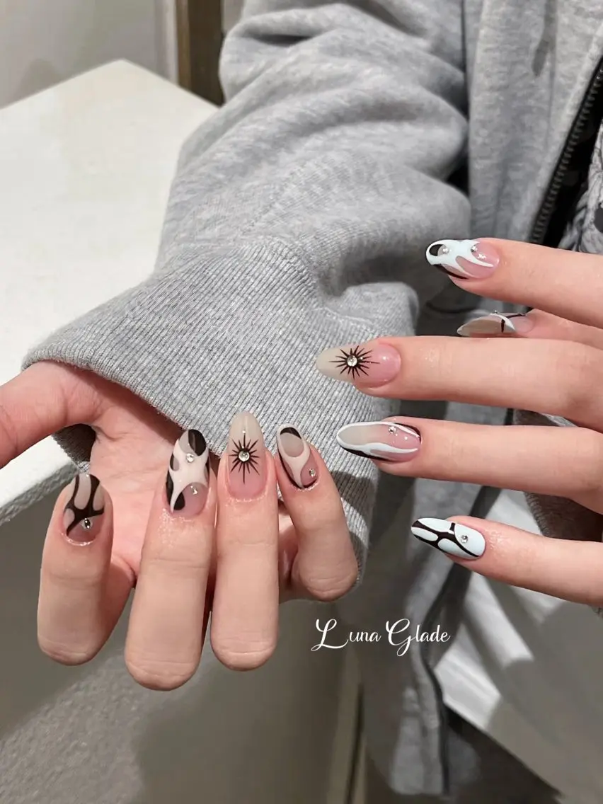 ネイル ハンドネイル Luna Gladeのネイルデザイン