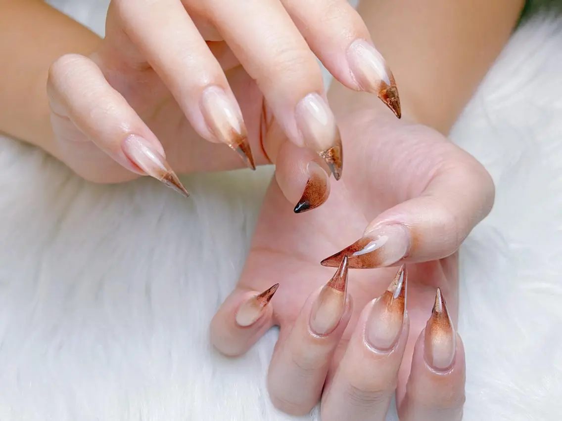 セミロング 韓国風ヘア ハンドネイル 28nails .thaoのネイルデザイン