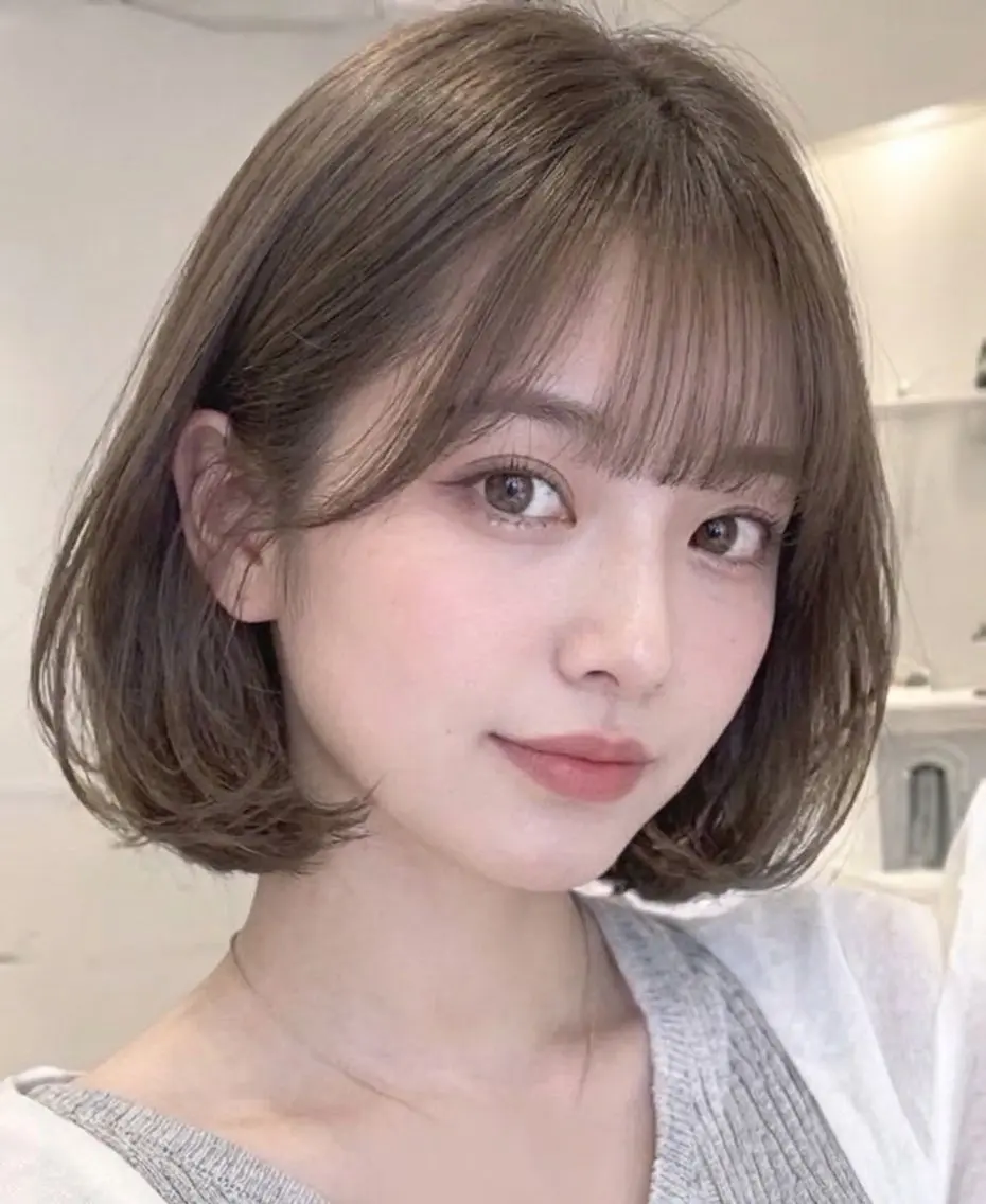 ショート ボブ くびれヘア 顔周りカット タンバルモリ 韓国風ヘア 木下 結華のヘアスタイル