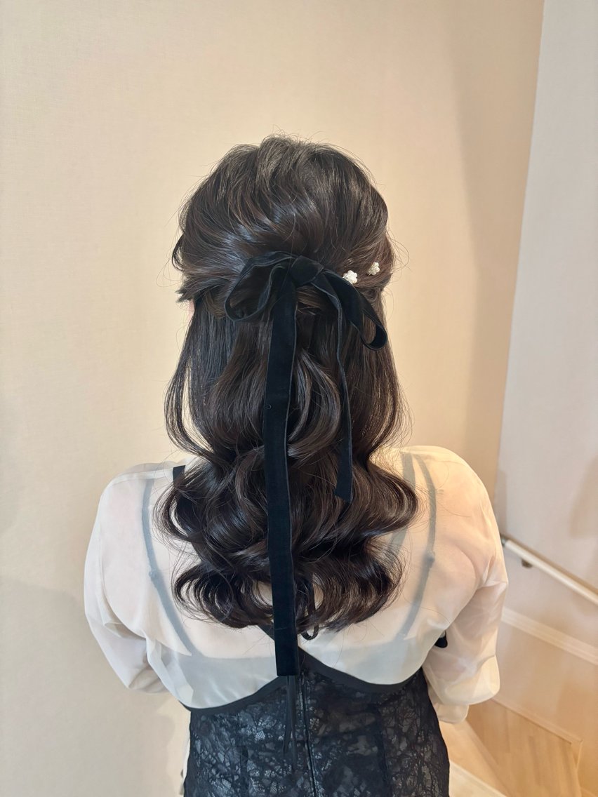 ヘアアレンジ ハーフアップ 結婚式・ブライダル ヘアセット 🌺ヘアメイク SYOKA🌺のヘアスタイル