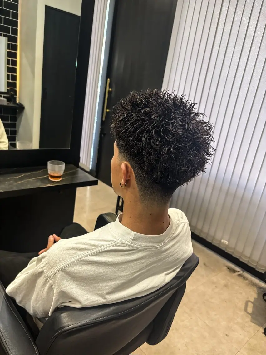 ショート パーマ ヘアアレンジ メンズ フェードカット カット パーマ ヘアセット men'slapis YUTOのヘアスタイル
