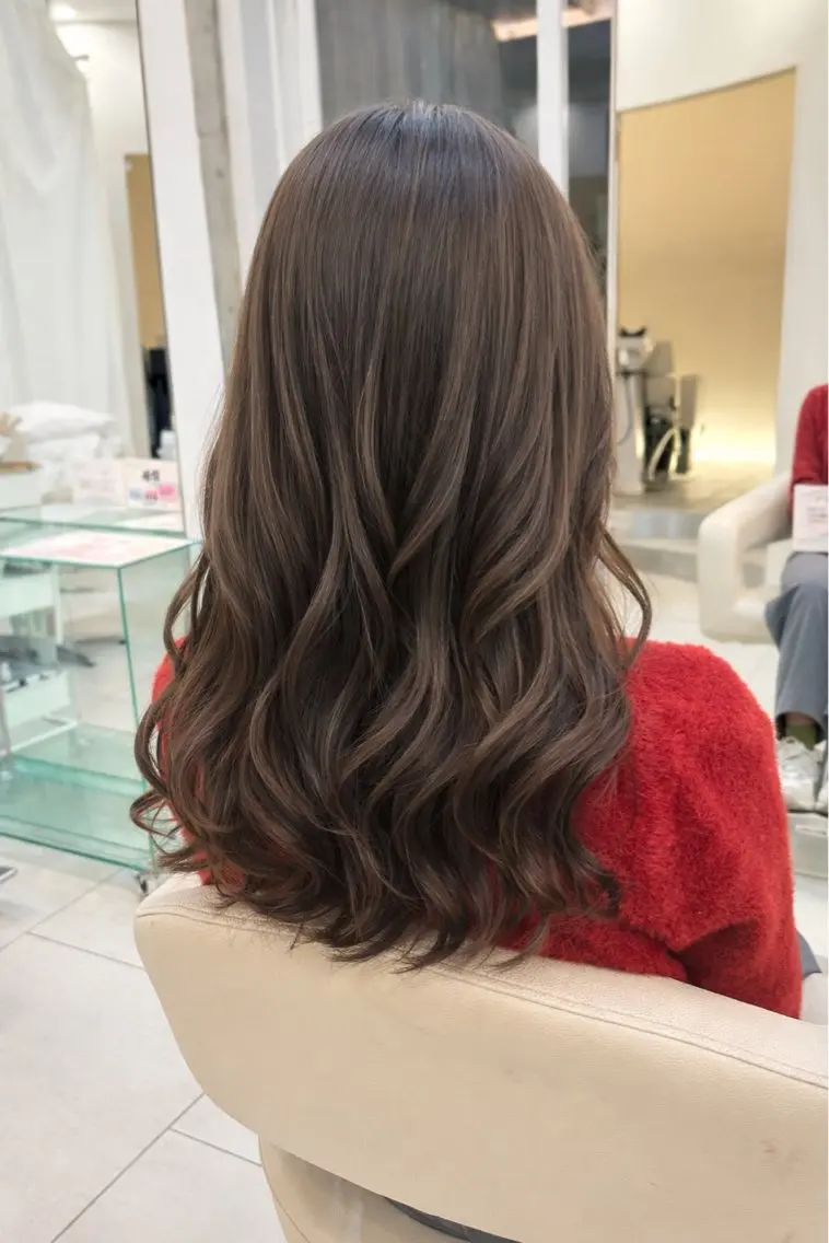 ロング カット ヘアカラー 🍀似合わせ透明感 カラーアヤナ🍀のヘアスタイル