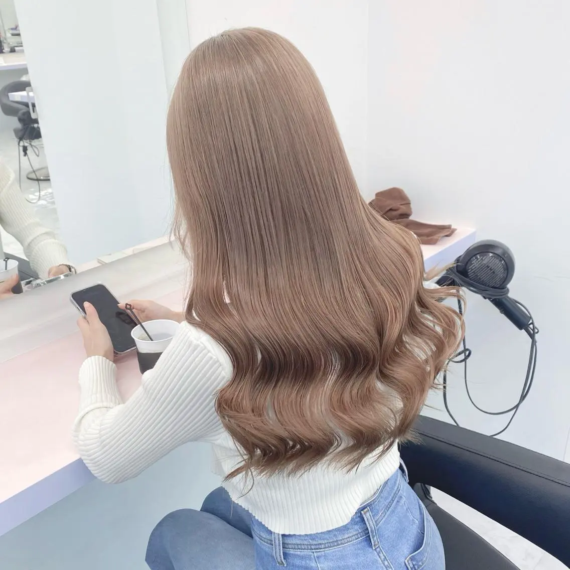 ケアブリーチによるダブルカラー＋髪質改善トリートメント💕の写真