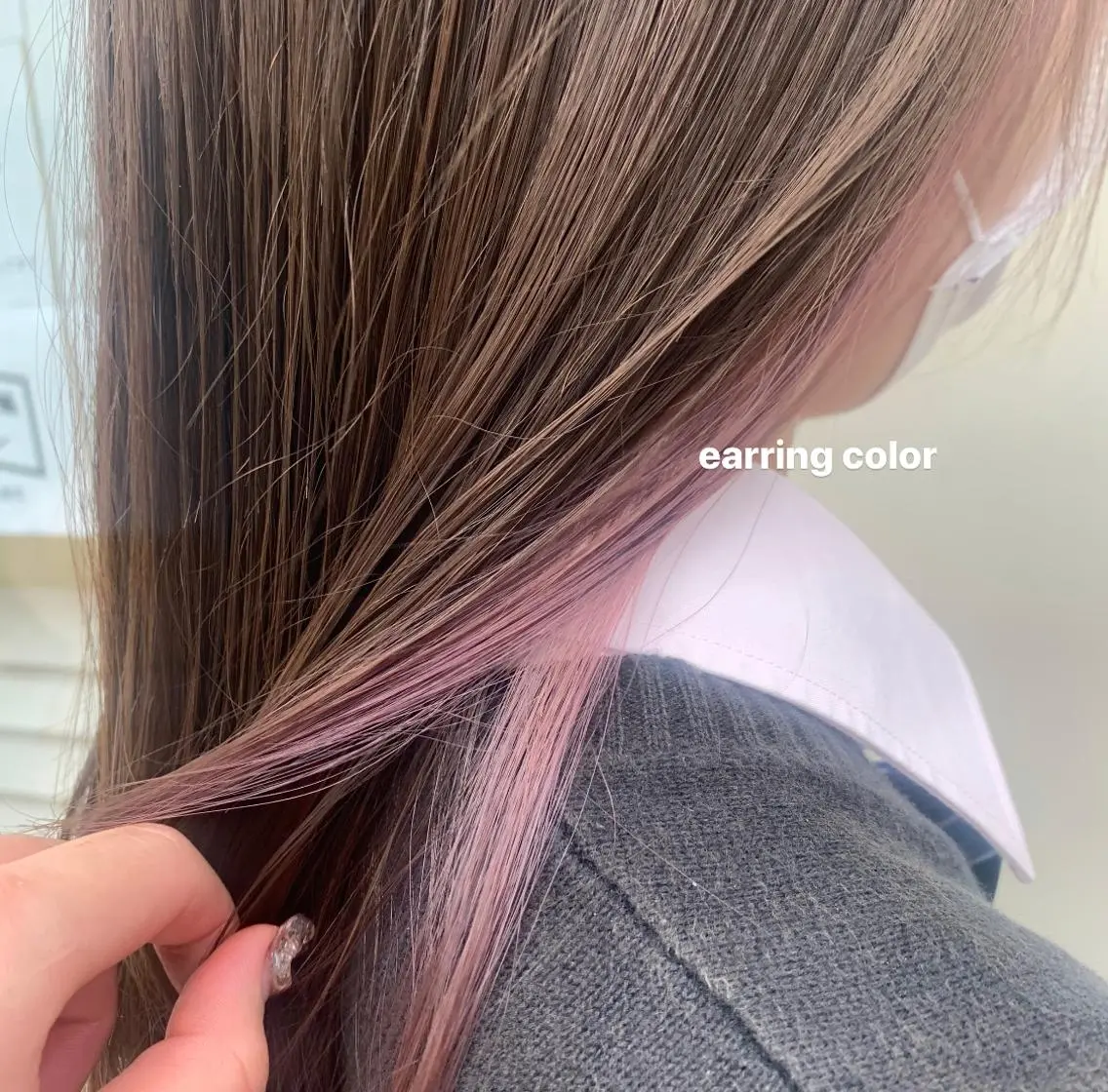 ロング カラー イヤリングカラー インナーカラー ブリーチなしWカラー ／レイヤー🎀マリノのヘアスタイル