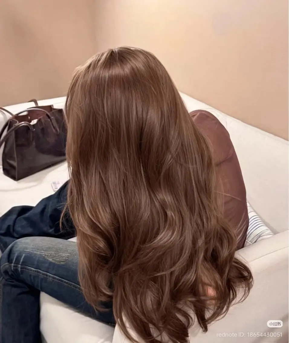 ロング カット ヘアカラー トリートメント ✨ブリーチなしカラー グレージュSHUTOのヘアスタイル