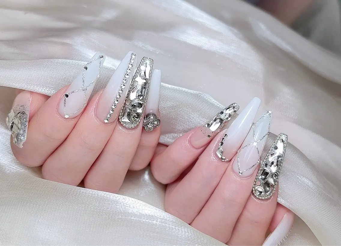 ネイル 🎀M nails✨ ビューティーのネイルデザイン