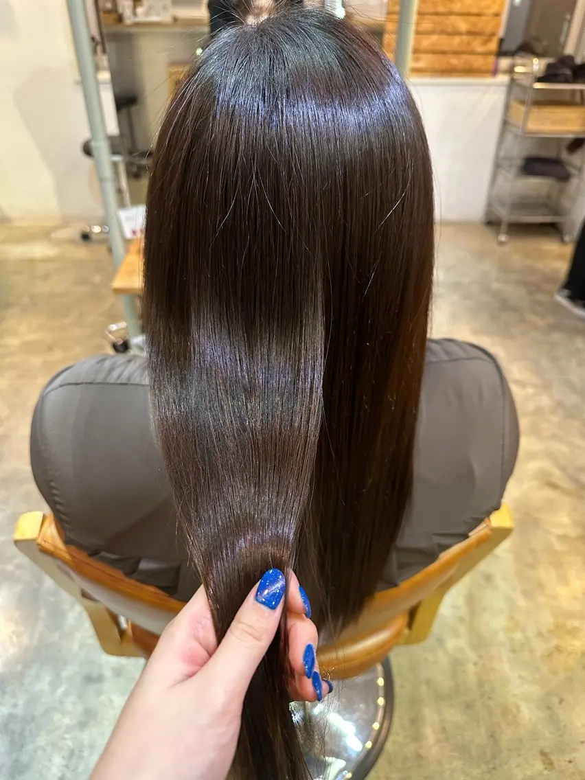 金 春江のヘアスタイル