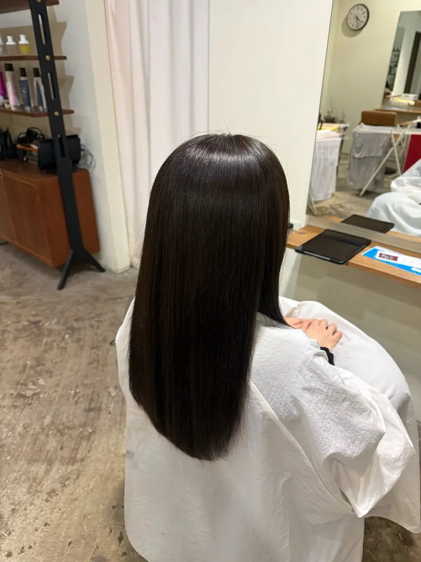 ロング カラー ベージュカラー ヘアカラー 西脇 琉香のヘアスタイル
