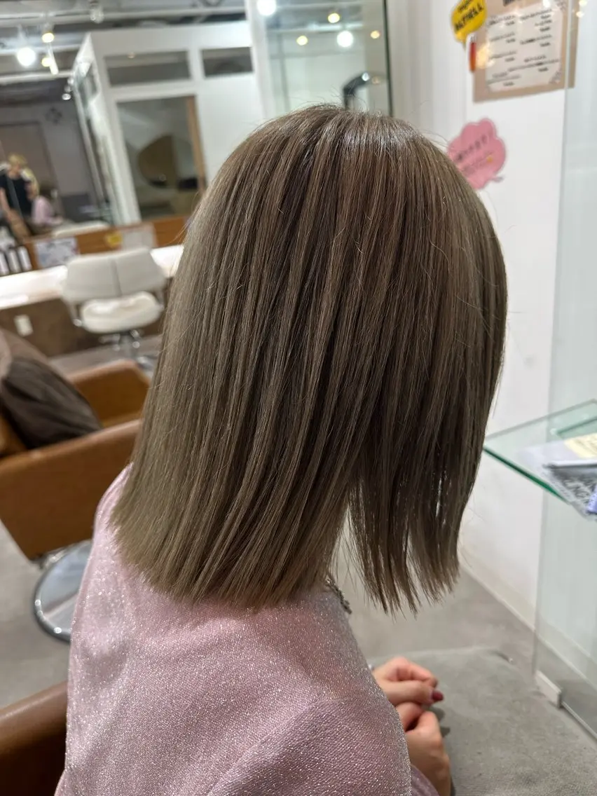 ショート カラー 我満 宏映のヘアスタイル