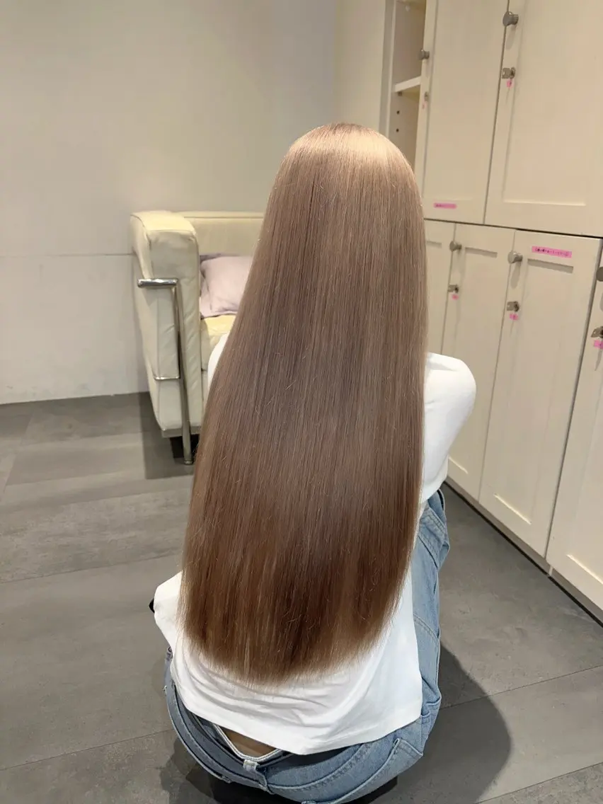 カラー ブリーチ 松本 るりのヘアスタイル
