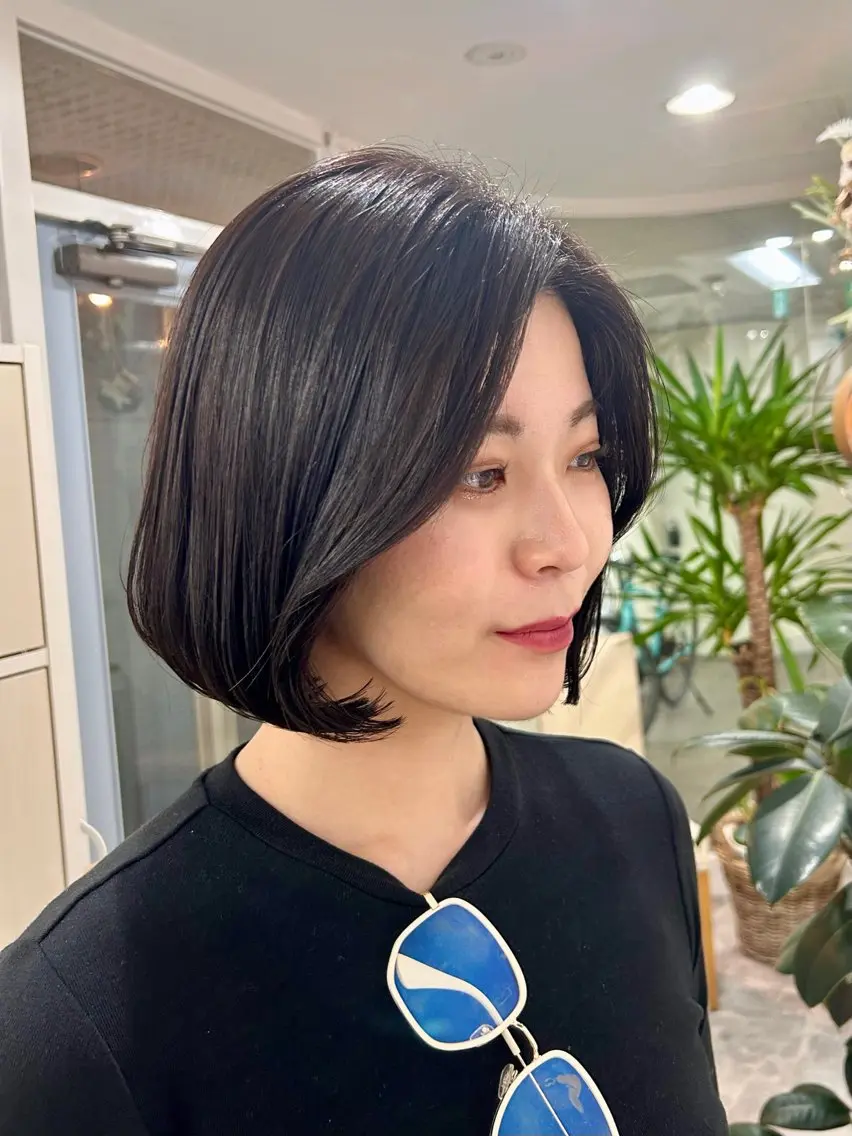 ショート カラー ボブ コバヤシ リョウのヘアスタイル