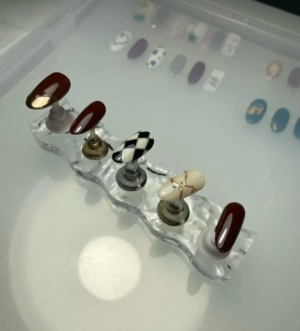ネイル ハンドネイル M 🌷Nail 長さだし専門店のネイルデザイン