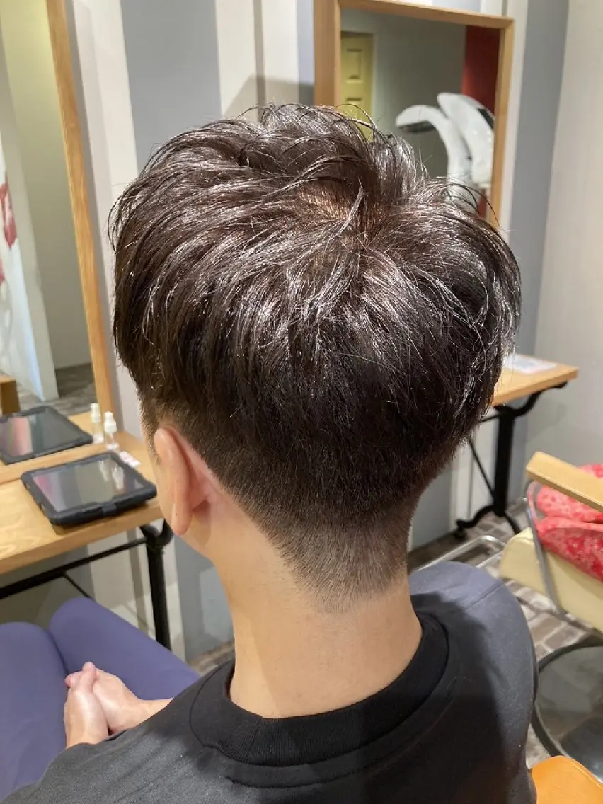 メンズ カラー 土屋 晃輝のヘアスタイル