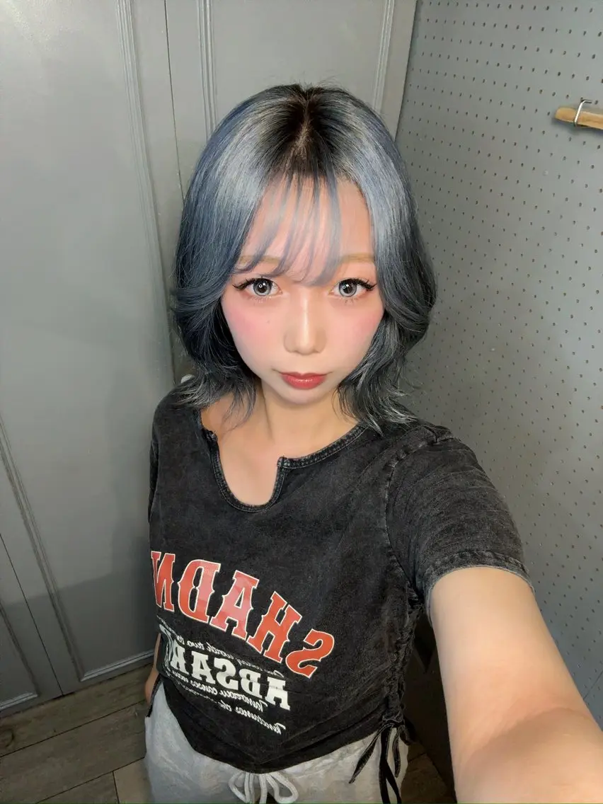 ミディアム カラー ブリーチ ウルフカット ヘアカラー 🌈デザインヘア職人 Kaede🌈のヘアスタイル