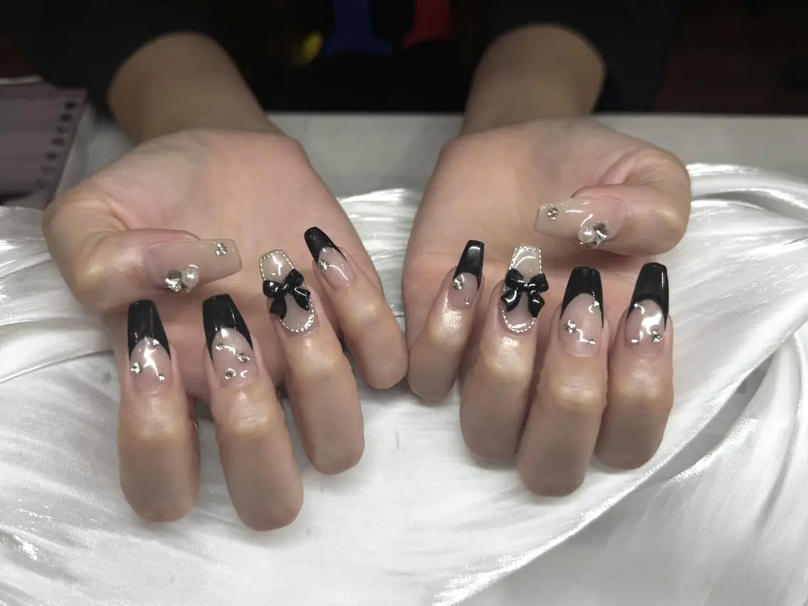 ネイル ハンドネイル ハンドケア The Nail💛 Abeのネイルデザイン