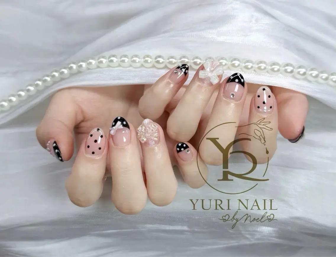 ネイル チークネイル フットネイル フレンチネイル グラデーション キラキラネイル ハンドネイル フットネイル ハンドケア YURI Nail Funabashiのネイルデザイン