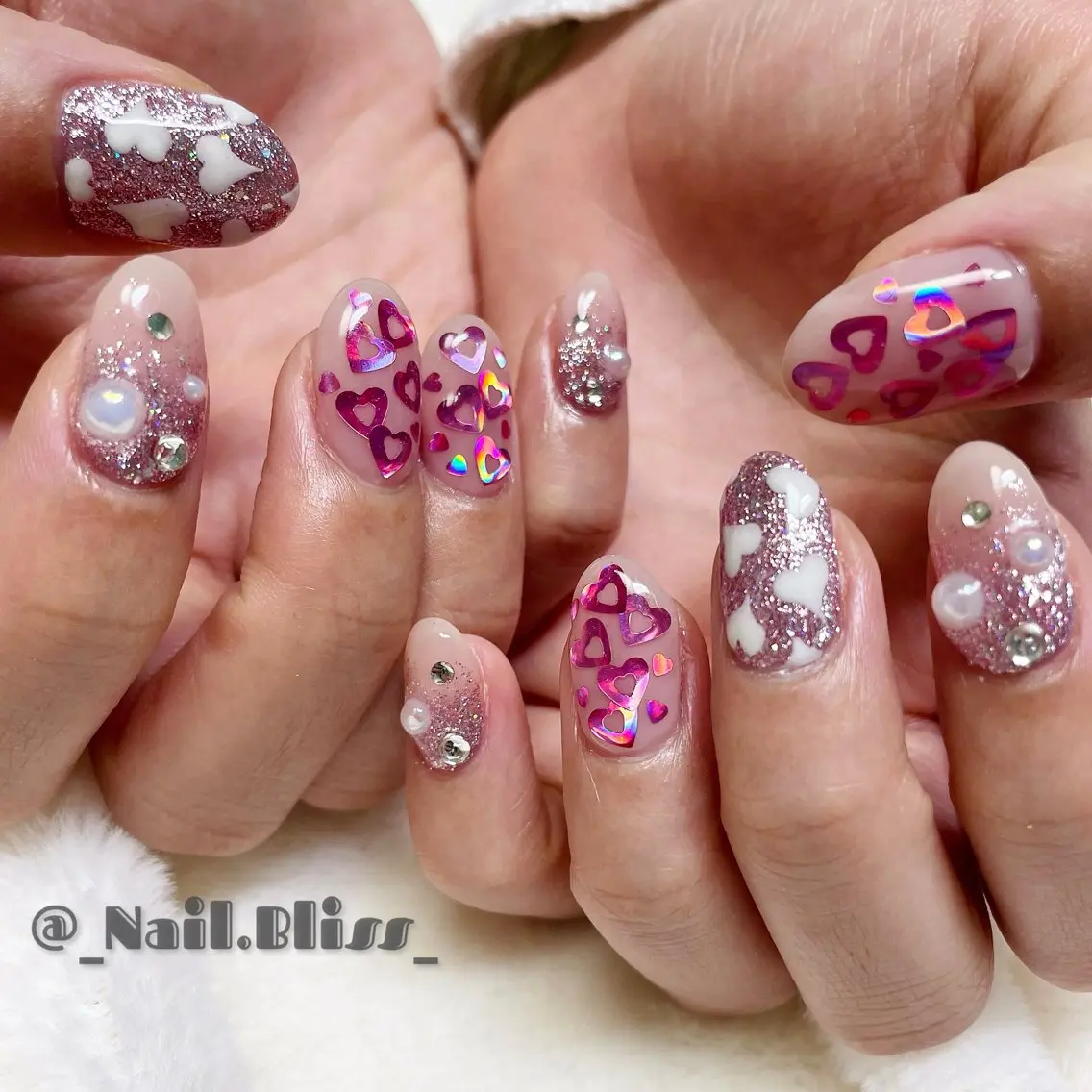 ネイル キラキラネイル ピンク ハンドネイル NAIL BLISSのネイルデザイン