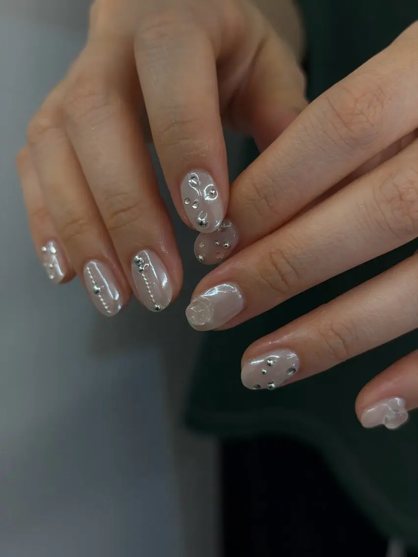 ネイル オーロラネイル ジェルネイル レース マグネットネイル ニュアンスネイル ハンドネイル ハンドケア Bana_ Nailのネイルデザイン