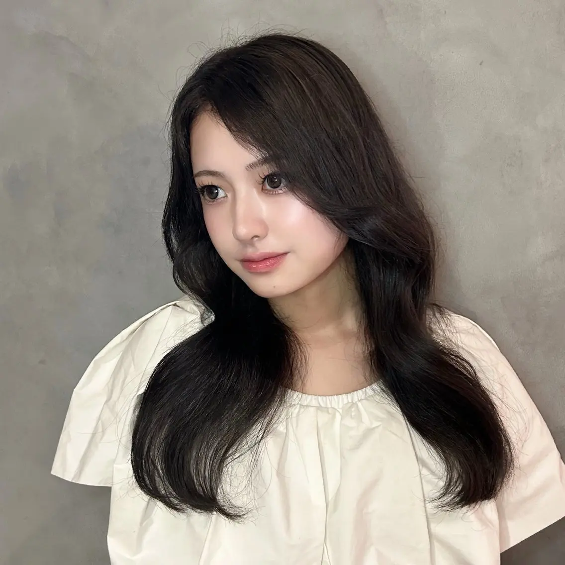 ロング レイヤーカット カット ヘアカラー トリートメント 谷 亜澄のヘアスタイル