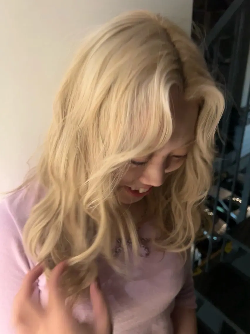 セミロング ヘアカラー 髙林 優衣のヘアスタイル