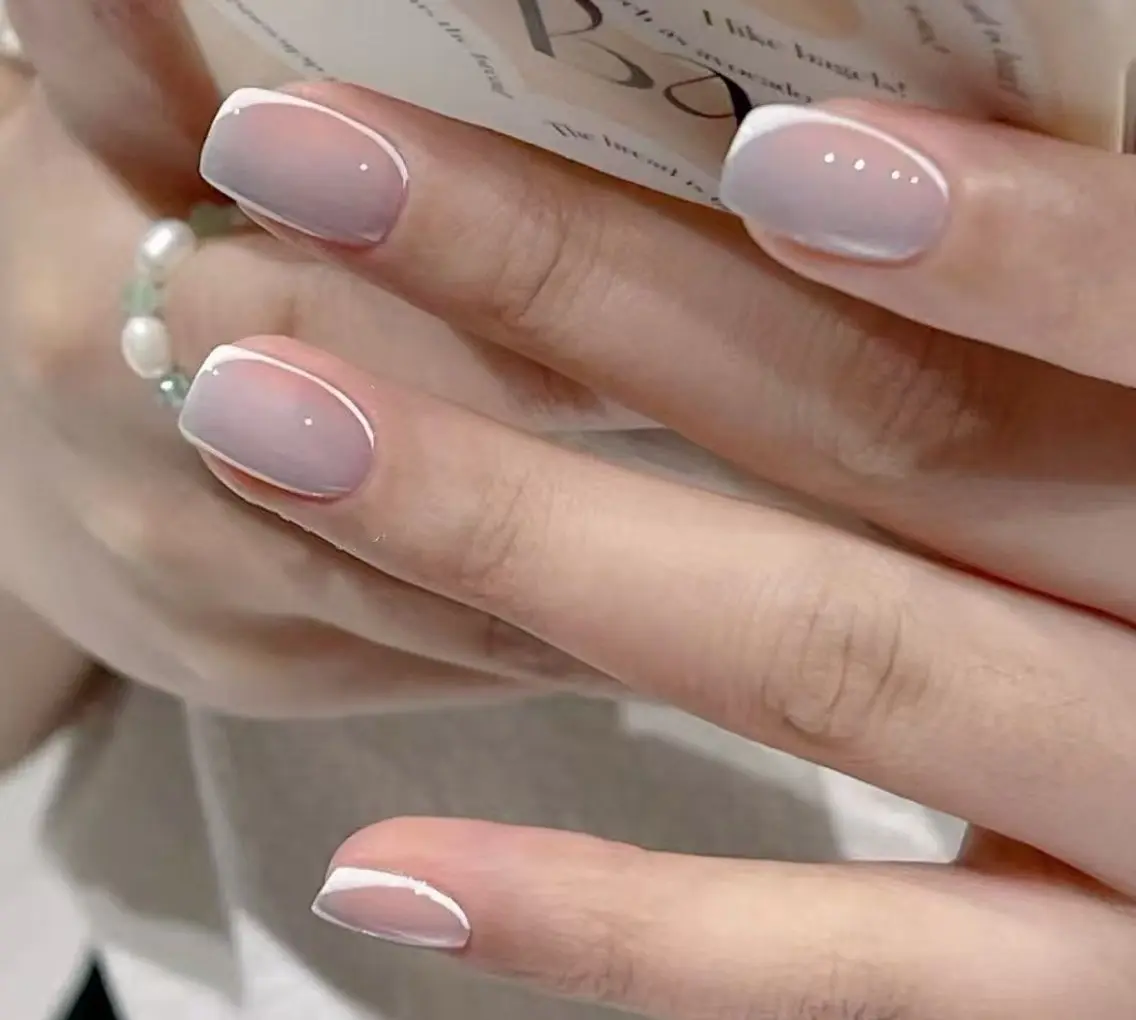 ネイル オーロラネイル フラワーネイル フットネイル フレンチネイル ジェルネイル ハンドネイル BabyYouMi nailのネイルデザイン
