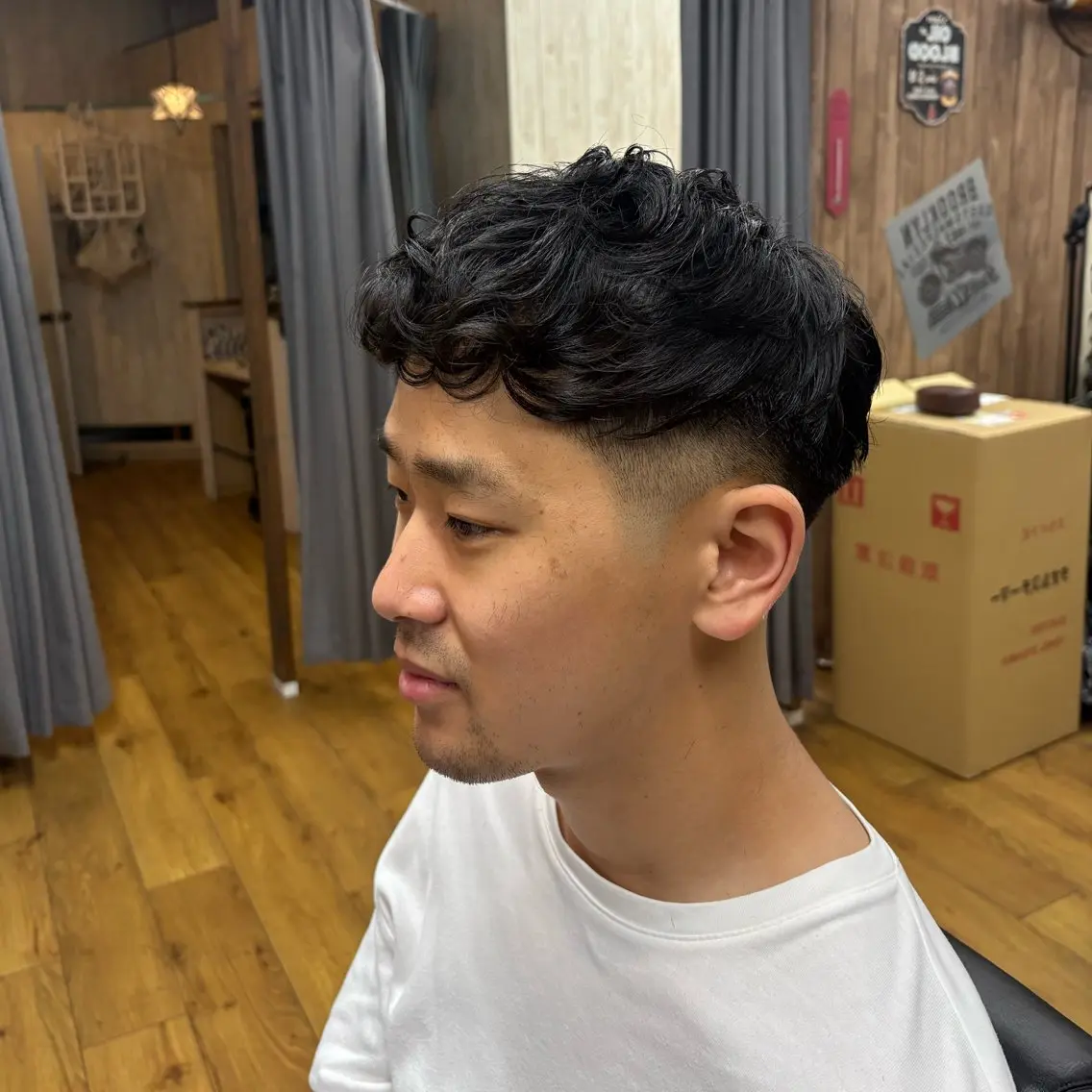 ショート わたなべ けんじのヘアスタイル