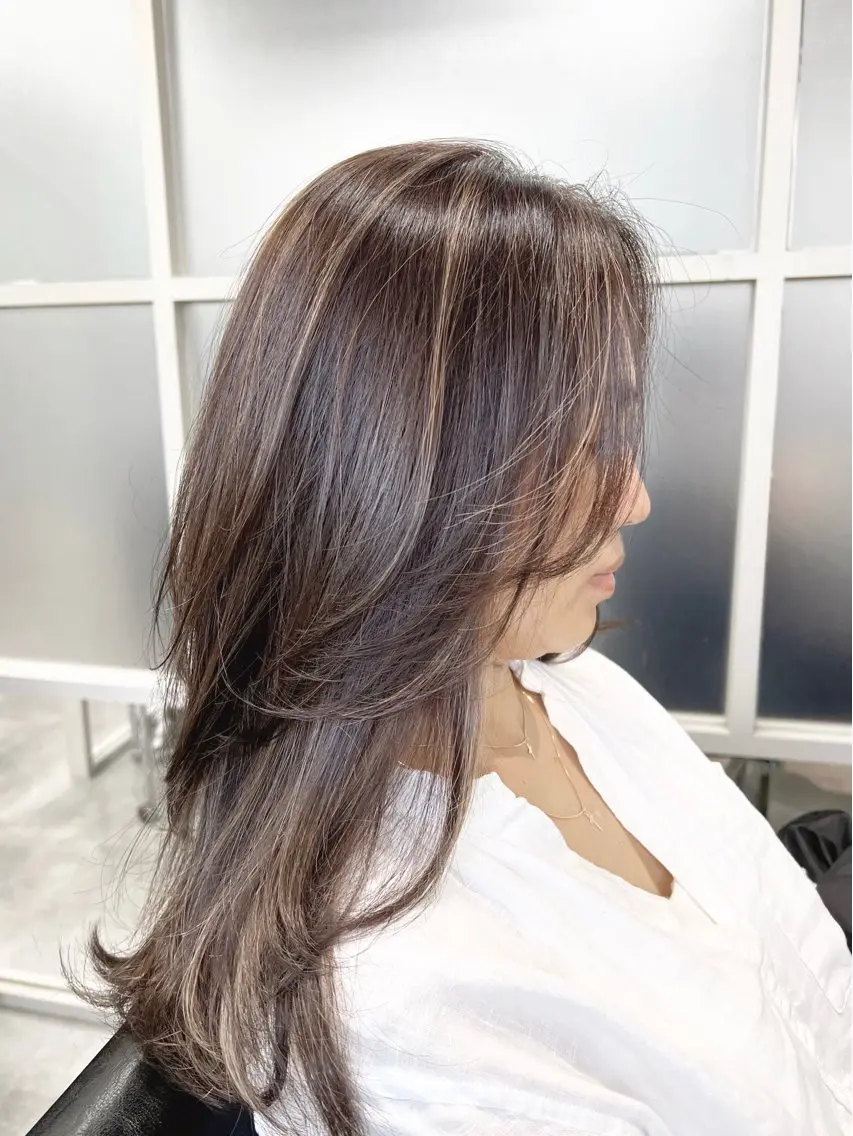 セミロング カラー newi ナカノのヘアスタイル