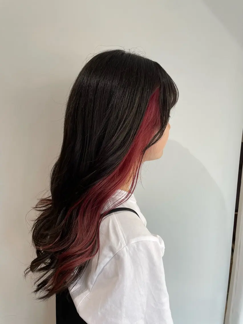 ロング カラー インナーカラー 透明感カラー さきのヘアスタイル