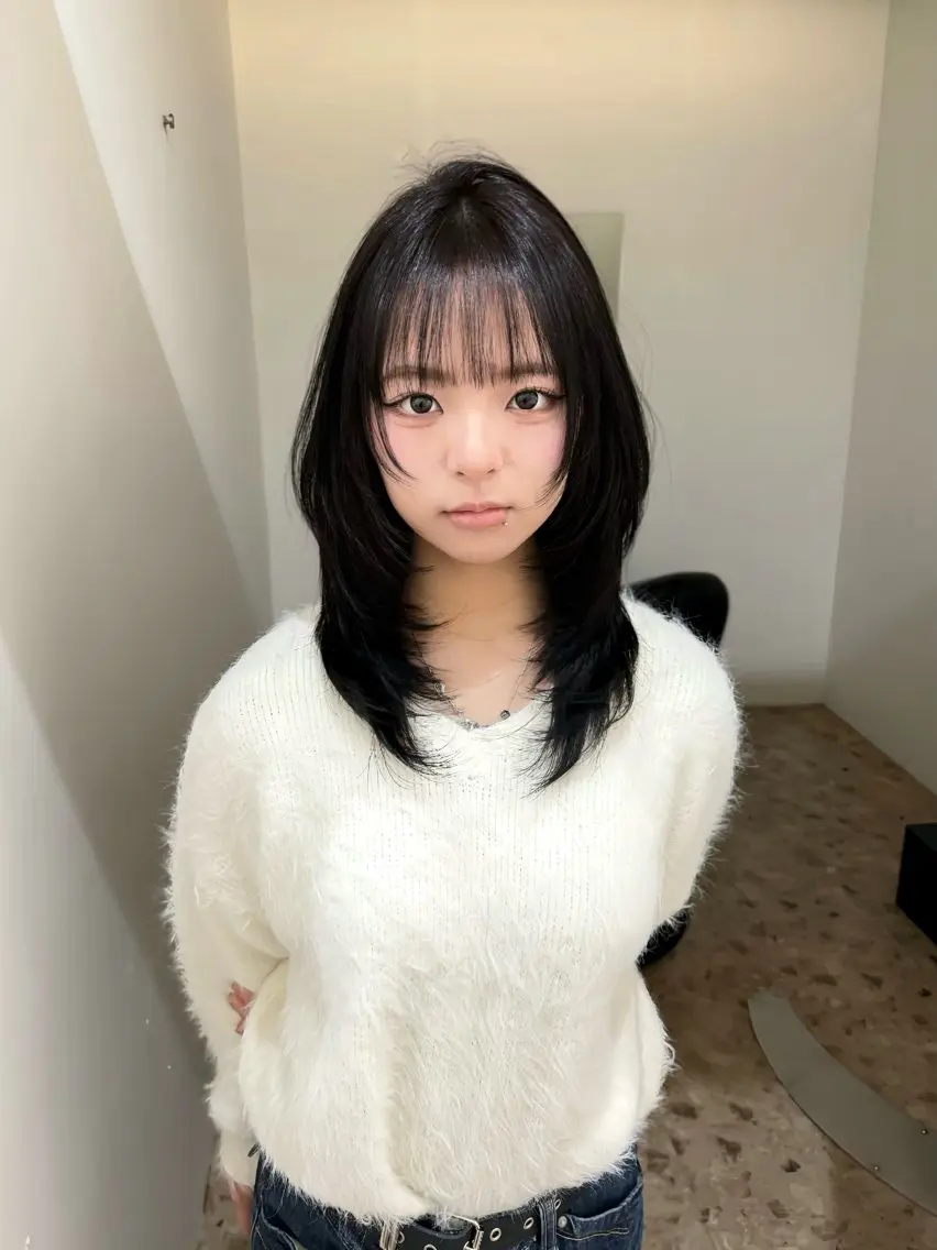 カラー 黒髪 ブルーカラー ブルーブラック グレーブラック グレージュ レイヤー/艶カラー /韓国ヘア/高松のヘアスタイル