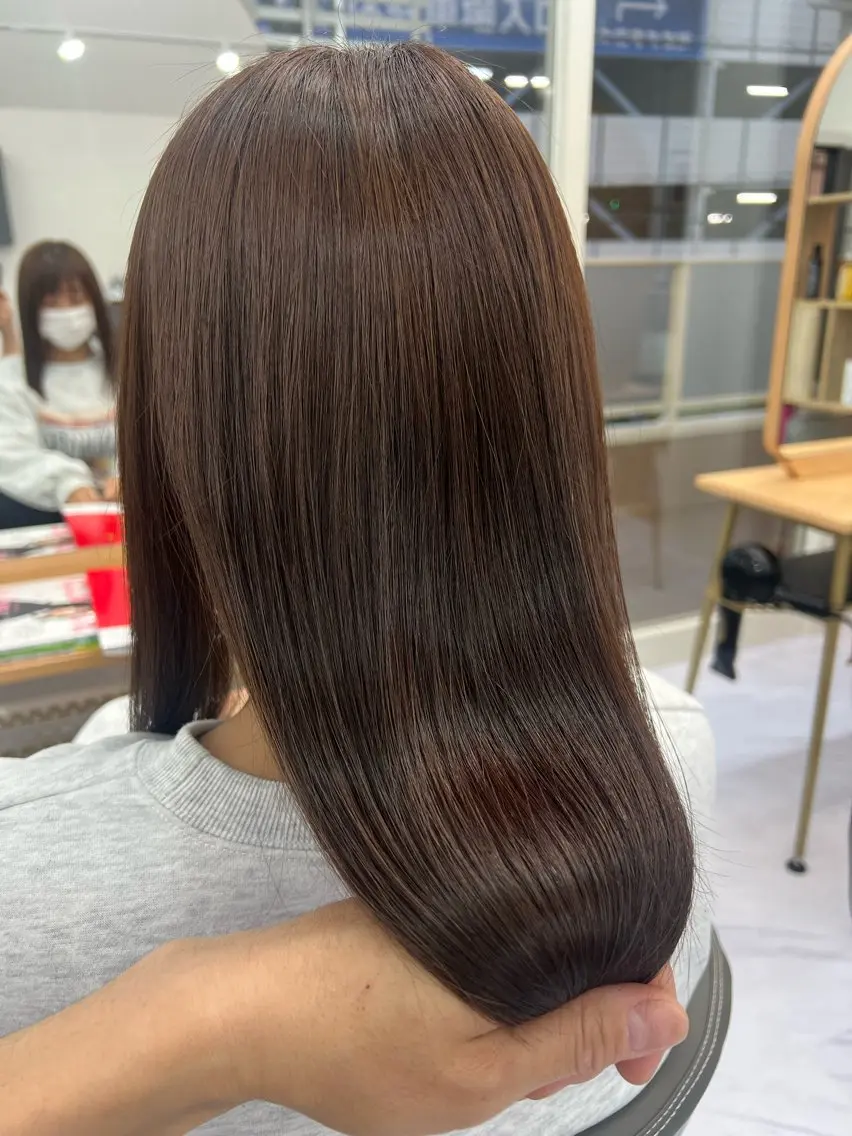 ロング カット ヘアカラー 縮毛矯正 トリートメント 柳沼 好則のヘアスタイル