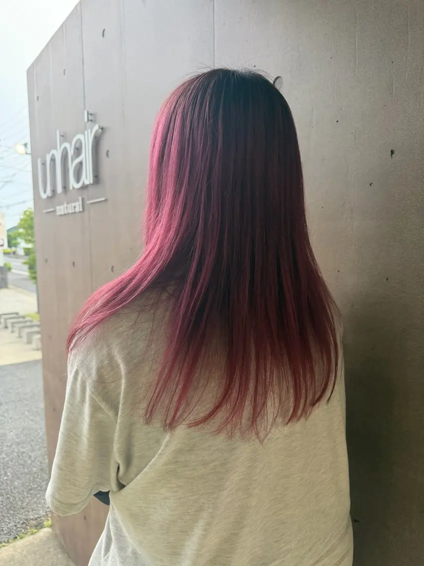 ロング 内藤 莉緒のヘアスタイル