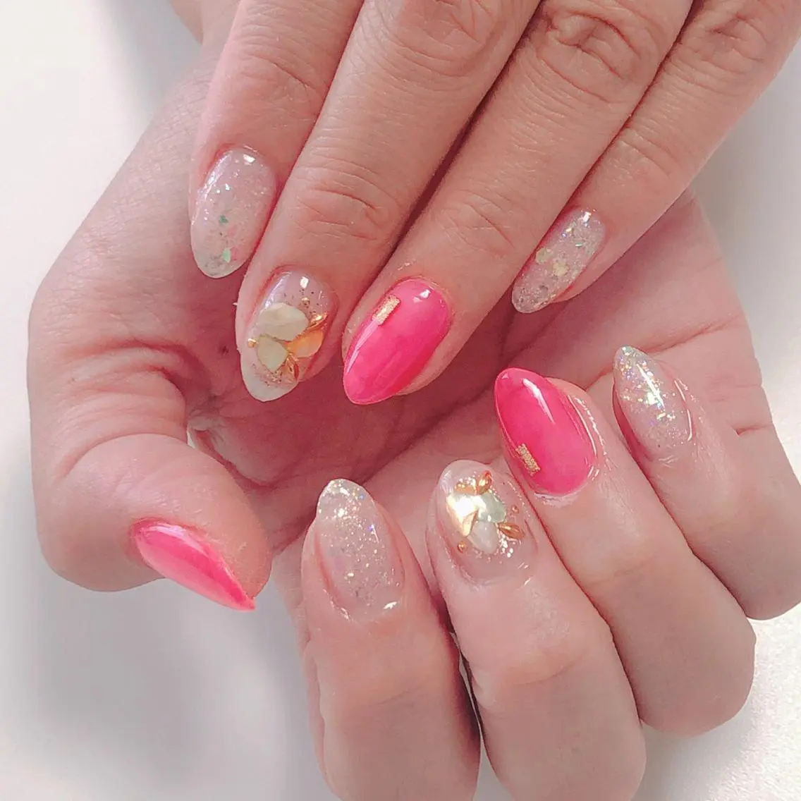 ネイル アートネイル 長さ出し フットネイル グリーン ニュアンスネイル Lily Roseスタッフ一同のマツエク・マツパデザイン