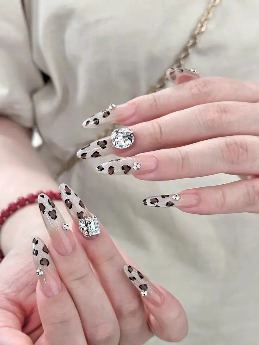 ネイル アートネイル オーロラネイル チークネイル フレンチネイル ガラスフレンチ ハンドネイル 🎀🎀YooLi Nail Salonのネイルデザイン
