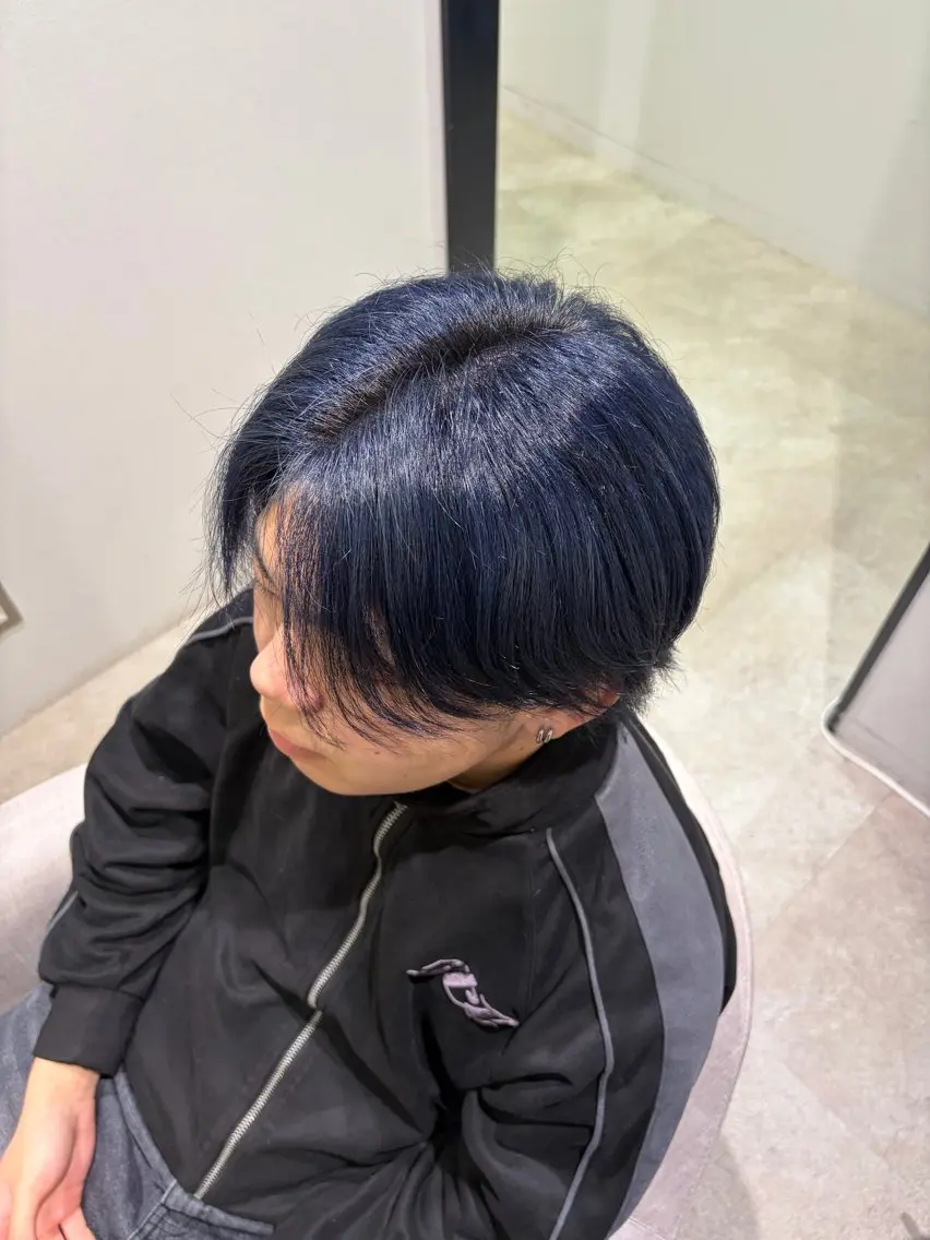カラー メンズ/￥2900～ EARTH/山崎開世のヘアスタイル