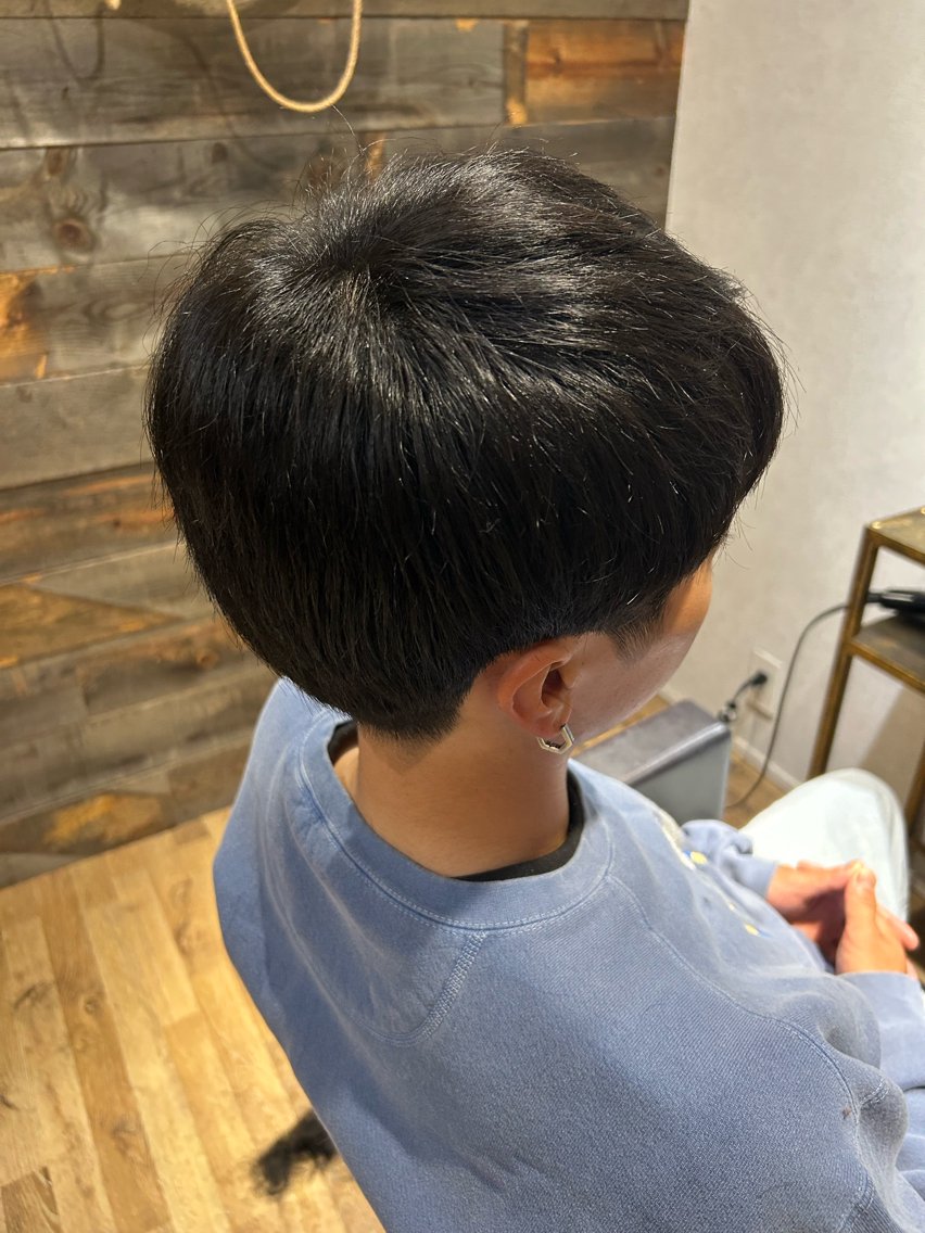 メンズ スパイキーショート 刈り上げ 武田 一輝のヘアスタイル