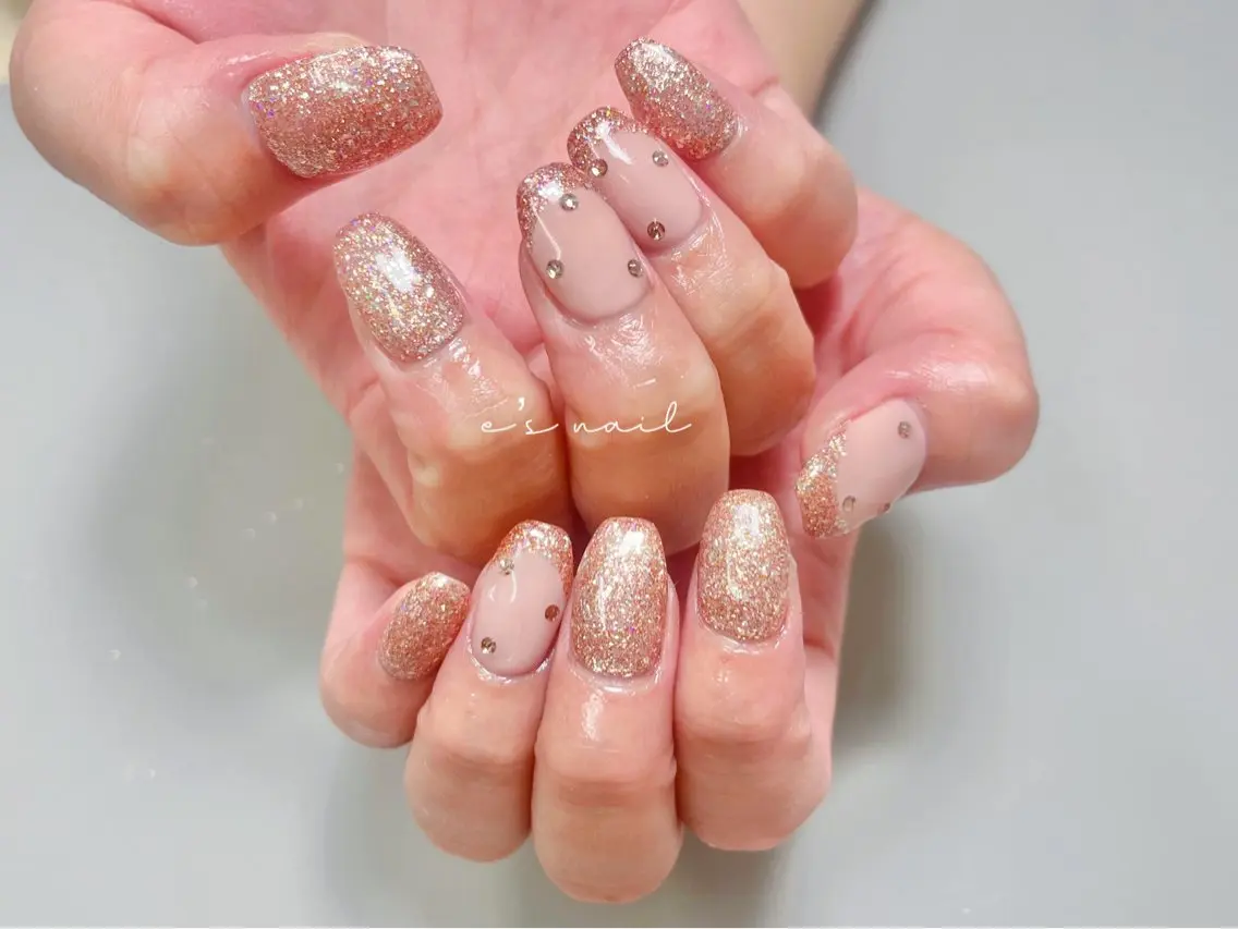 ネイル e’s nail Lumièreのネイルデザイン