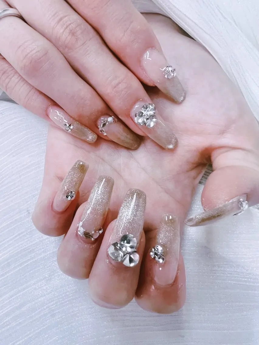 ネイル フレンチネイル マグネットネイル マグネットフレンチ MOMO NAILのネイルデザイン