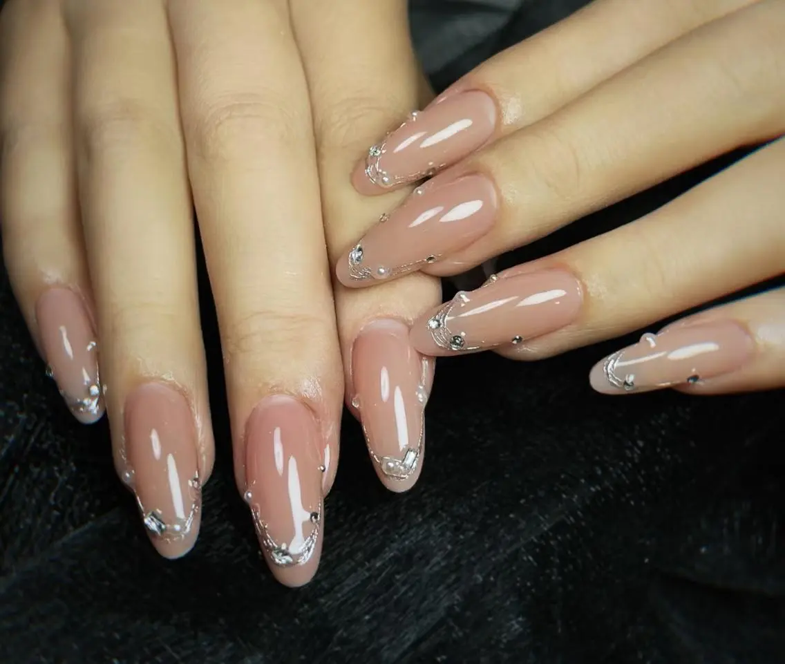 ネイル ハンドネイル エリ🫧 nail池袋東口のネイルデザイン